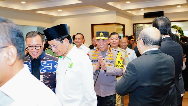 Menko PMK, Menko Polkam, Kapolri dan Panglima Kunjungi Gereja Samanhudi