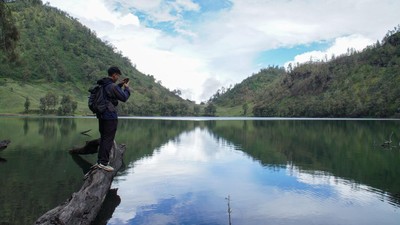 Jalur Pendakian Gunung Semeru Dibuka Kembali