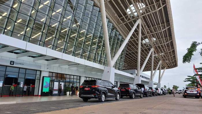Stasiun Kereta Cepat Jakarta-Bandung atau Whoosh Karawang resmi dibuka hari ini. Dengan demikian, kini keempat stasiun Whoosh sudah beroperasi secara penuh.