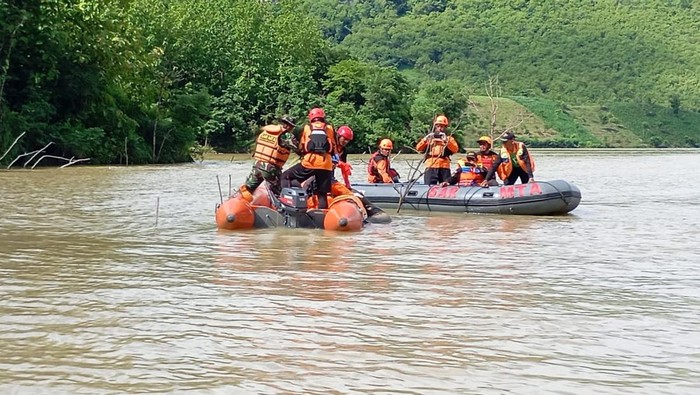 Pencari ikan tewas tenggelam di Waduk Bendo Ponorogo