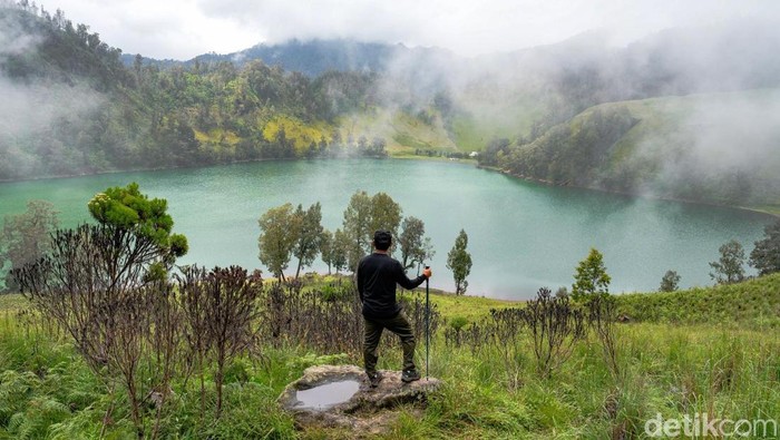 Pendakian ke Gunung Semeru resmi dibuka kembali, dibatasi hanya ke Ranu Kumbolo-4
