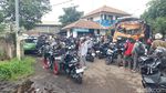 Potret Cairan Kimia Misterius Basahi Jalan Raya Purwakarta-Padalarang