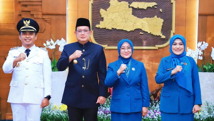 Pj Gubernur Jatim melantik Wali Kota Pasuruan