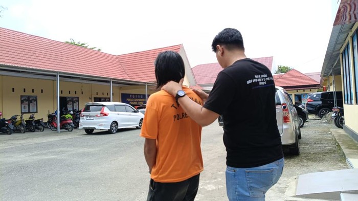 Polres Luwu menangkap pria yang memperkosa anak tirinya.