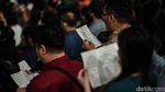 Potret Ribuan Jemaat Hadiri Misa Malam Natal di Indonesia Arena