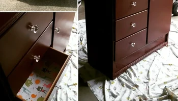 “Keluargaku memiliki meja rias bayi tua ini sejak tahun 60-an. Saya merombaknya untuk menyambut bayi baru dalam keluarga. Saya belum pernah merestorasi apapun sebelumnya.” Foto: Boredpanda