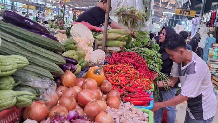Suasana pasar