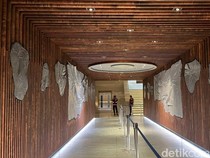 Pengalaman Kori & Maria Lintasi Terowongan Silaturahim Masjid Istiqlal-Katedral