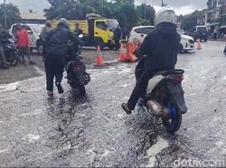 Apa itu NaOH yang Tumpah di Bandung Barat, Manfaat dan Bahayanya