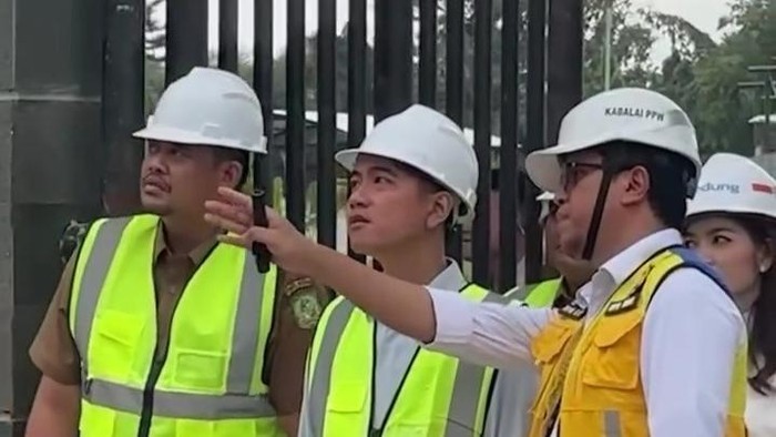 Wapres Gibran Rakabuming Raka dan Wali Kota Medan Bobby Nasution meninjau progres revitalisasi Stadion Teladan. (Instagram Bobby Nasution)