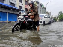Banjir Masih Rendam Jalan Pepelegi Sidoarjo