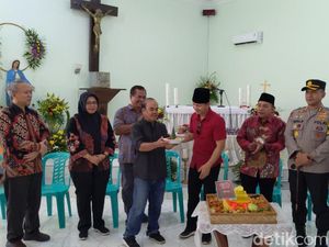 Bupati Ipin dan Kapolres Trenggalek Pastikan Natal Berjalan Lancar