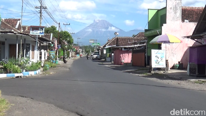 Desa Penanggal Kecamatan Candipuro Lumajang yang sempat dilanda hujan abu dari Semeru.