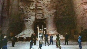 Patung Buddha Di Afghanistan Sebelum Kehancurannya Pada Tahun 1992 Foto: Boredpanda