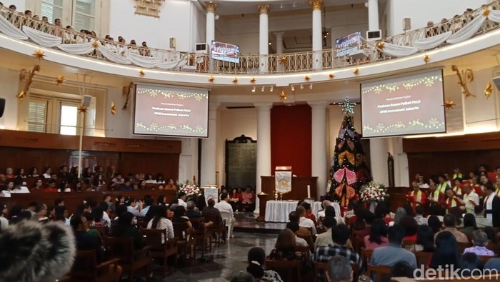 Ibadah Natal di GPIB Immanuel Jakarta. (Maulani/detikcom)