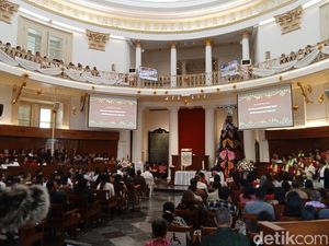 9 Contoh Susunan Tata Ibadah Natal 2025 untuk Gereja hingga Sekolah