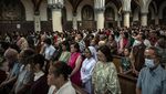 Khidmat Misa Natal di Gereja Katedral