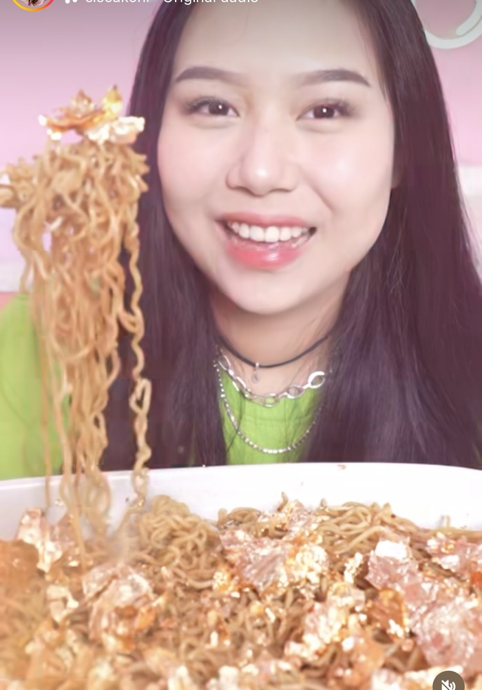 Kompak! Jess No Limit dan Sisca Kohl Cicip Cokelat Dubai hingga Lobster