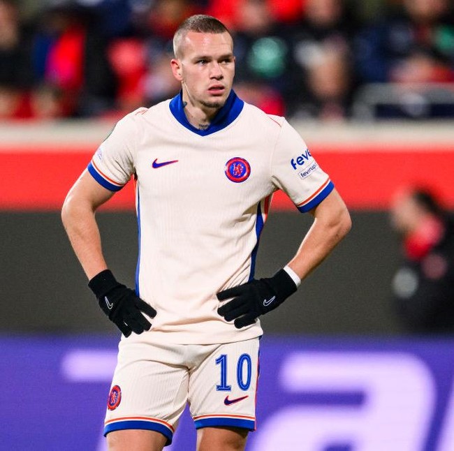 Ironi Chelsea dan Mudryk