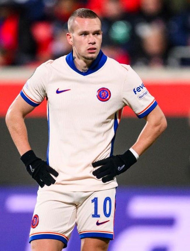Ironi Chelsea dan Mudryk