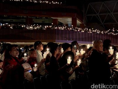 Momen Misa Natal di Gereja Bethany Surabaya