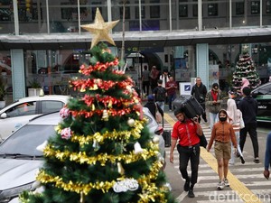 7 Tradisi Perayaan Natal di Indonesia, Daerah Ini Tembakkan Meriam dari Bambu!