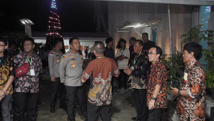 Polresta Sidoarjo cek keamanan di gereja