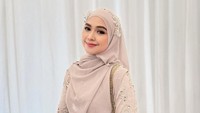 Ria Ricis juga senang bisa membangun rumah untuk anak. (Foto: dok Instagram)