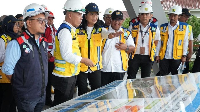 Wakil Menteri Pekerjaan Umum Diana Kusumastuti Kunjungi Proyek Bendungan Jlantah.