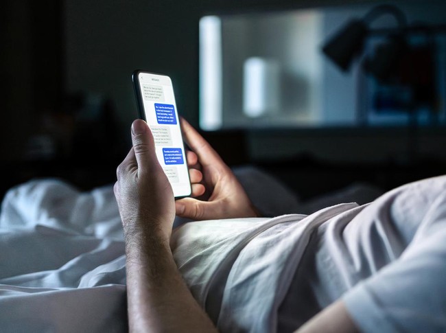 Ciri-ciri Suami Selingkuh Lewat HP