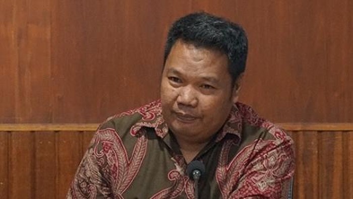 Direktur PDAM Parepare Firdaus Djollong.