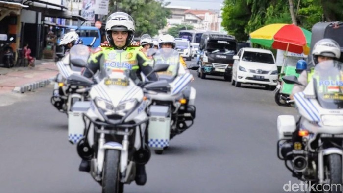 Kapolres Situbondo Patroli Gunakan Sepeda Motor Pantau Situasi Jalur Pantura