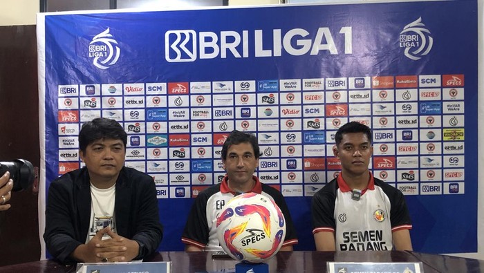 Konferensi pers Semen Padang FC. (M Afdhal Afrianto/detikSumut)