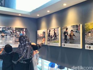 Melihat Lagi Detik-detik Tsunami Menerjang Aceh Lewat Pameran Foto