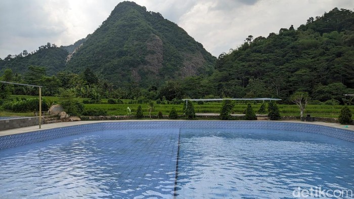 Panorama wisata Bukit Lumpang Desa Bobos