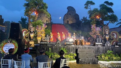 Penutupan Bugbug Festival II yang berlangsung di Gapura Sang Hyang Ambu, Desa Bugbug, Kecamatan Karangasem, Kamis (26/12/2024). (I Wayan Selamat Juniasa)