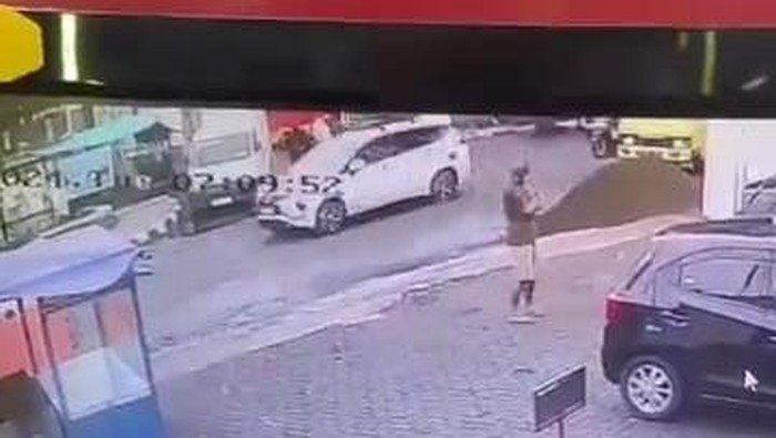 Potongan video aksi penganiayaan terhadap kucing di Cianjur