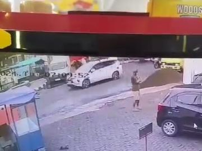 Potongan video aksi penganiayaan terhadap kucing di Cianjur