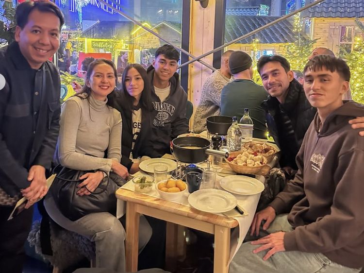 Potret Keluarga Donna-Darius Rayakan Natal dan Kulineran di Eropa