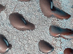 Penampakan Kacang Merah Raksasa di Mars, Tanda Kehidupan?