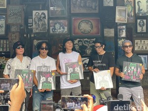 Slank Donasi Rp 500 Juta untuk Sumatera dari Konser-Lelang Barang
