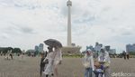 Suasana Monas Saat Libur Sekolah dan Nataru