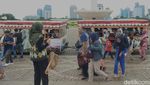 Suasana Monas Saat Libur Sekolah dan Nataru