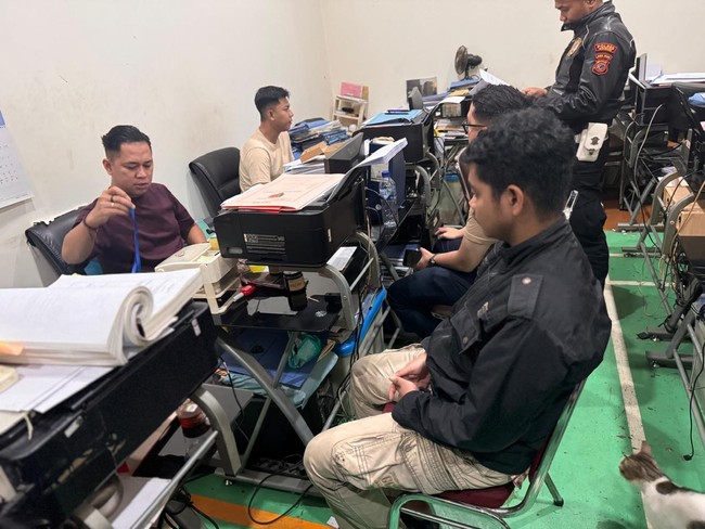 Istri Berpotensi Keguguran Bikin Pemobil Ogah Damai dengan Pak Ogah