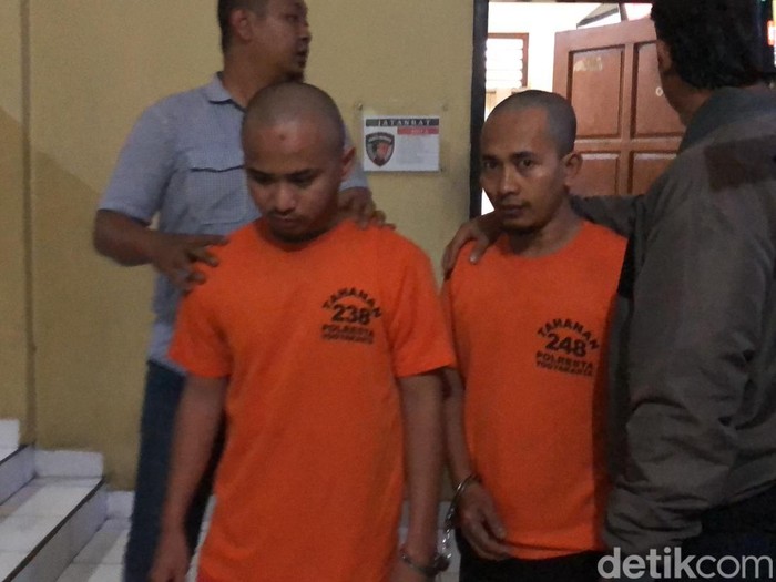 Tampang pelaku penyiraman air keras ke mahasiswi berinisial NH di Jogja, Kamis (26/12/2024).
