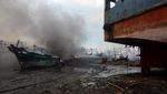 22 Kapal Nelayan Terbakar di Pelabuhan Tegal