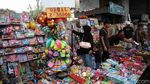 Berburu Mainan di Pasar Asemka Saat Libur Nataru