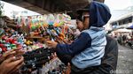 Berburu Mainan di Pasar Asemka Saat Libur Nataru