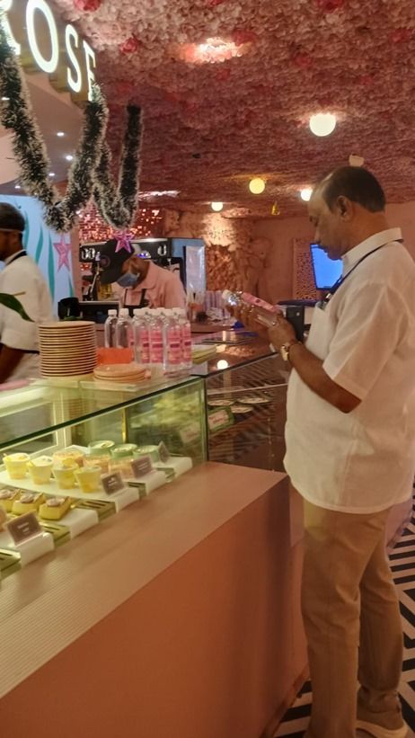 Hii! Kafe di India Ini Dapurnya Sangat Kotor Bikin Pelanggan Geram