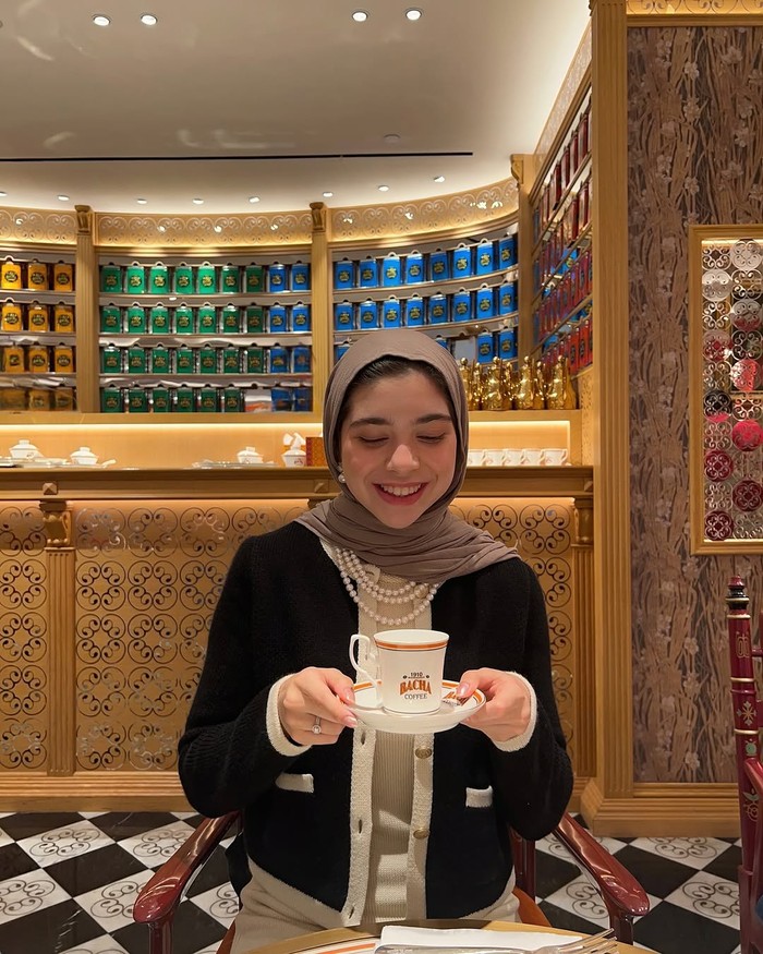 Isabella Azhari Isabella Azhari